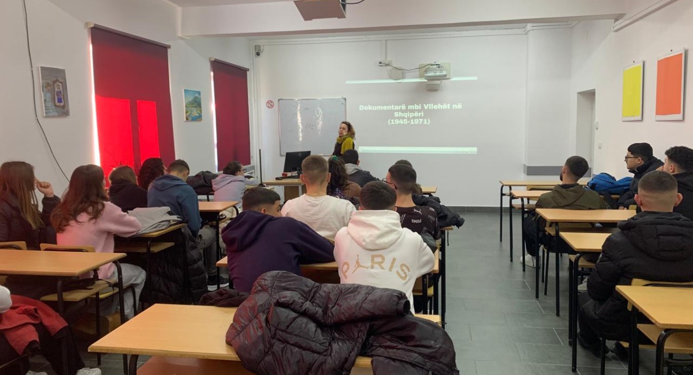 Students from ‘Sami Frashëri’ High School